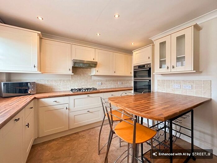 3 Bedroom Terraced House For Sale In Elm Crescent, Hythe, SO45