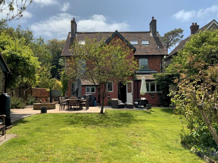 5 Bedroom Detached House For Sale In Quemerford, Calne, SN11