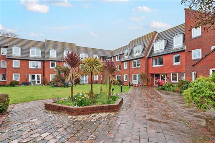 1 Bedroom Retirement Property To Rent In Homecroft House, Sylvan Way, Bognor Regis, PO21