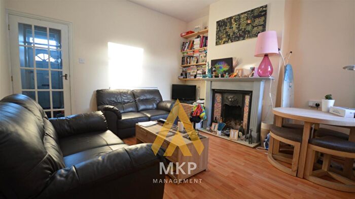4 Bedroom Terraced House To Rent In Warwards Lane, Selly Oak, B29
