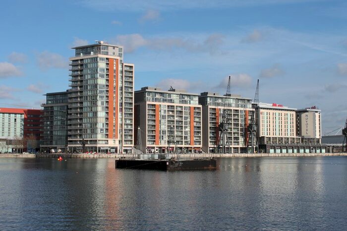2 Bedroom Flat To Rent In Coral Apartments, Western Gateway, E16