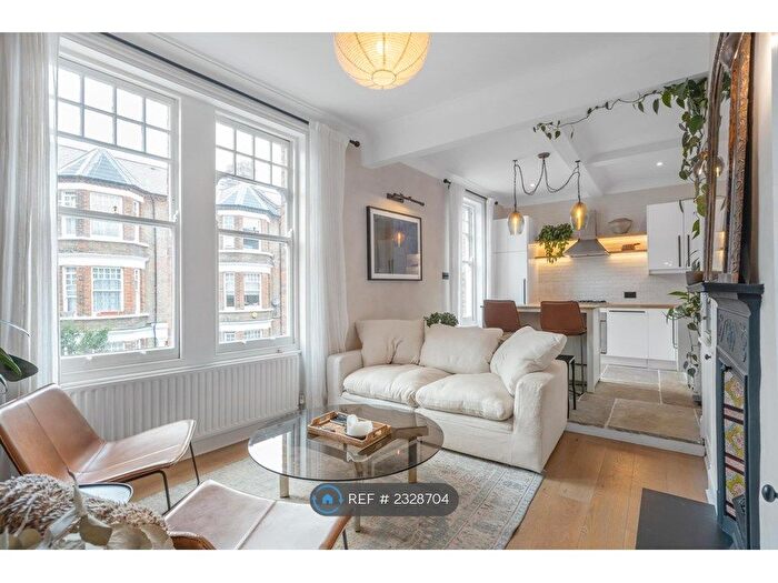 2 Bedroom Flat To Rent In Venn Street, London, SW4