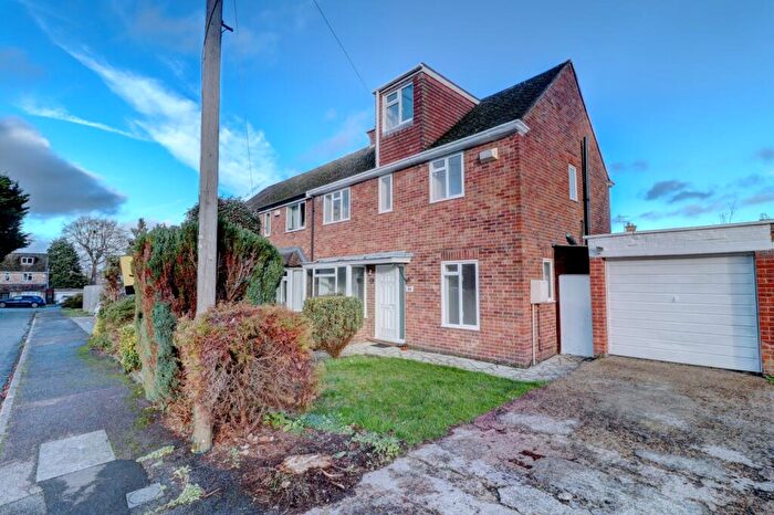 4 Bedroom Semi-Detached House To Rent In Maurice Mount, Hazlemere, Buckinghamshire, HP15