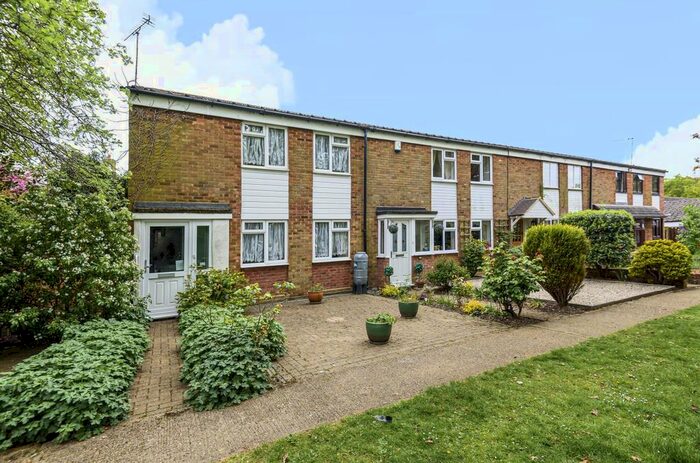 3 Bedroom End Of Terrace House For Sale In Dakyn Drive, Stock, Ingatestone, CM4