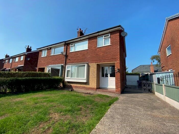 3 Bedroom Semi-Detached House To Rent In Hawthorn Close, New Longton, Preston, PR4