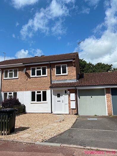 3 Bedroom Semi-Detached House To Rent In Buttery Close, Honiton, EX14