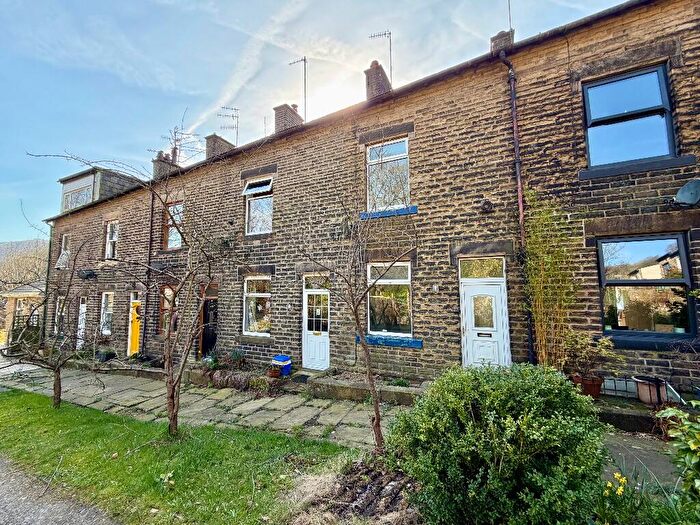 4 Bedroom Terraced House To Rent In Church Street, Todmorden, West Yorkshire, OL14