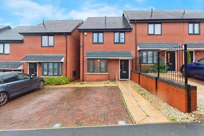 3 Bedroom Semi Detached House For Sale In Legging Road, Birmingham, West Midlands, B38