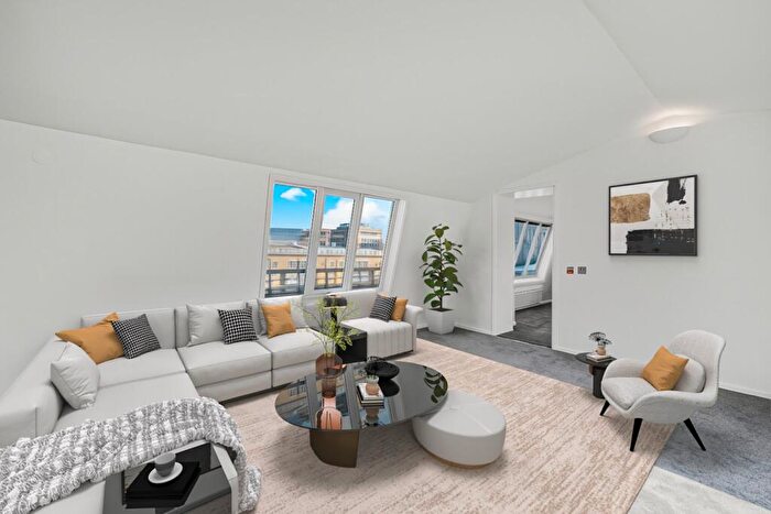 2 Bedroom Flat For Sale In Princes Court, Surrey Quays, SE16