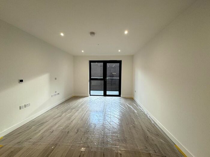 1 Bedroom Flat To Rent In Emerald Quarter London, N4