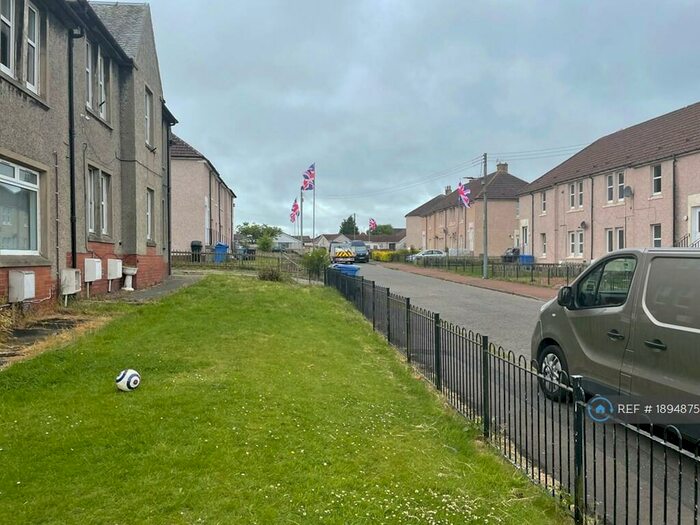 3 Bedroom Flat To Rent In Patterson Drive, Law, Carluke, ML8