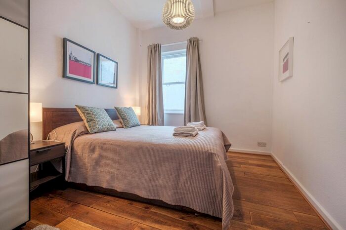 1 Bedroom Flat To Rent In Oxford Street, W1D