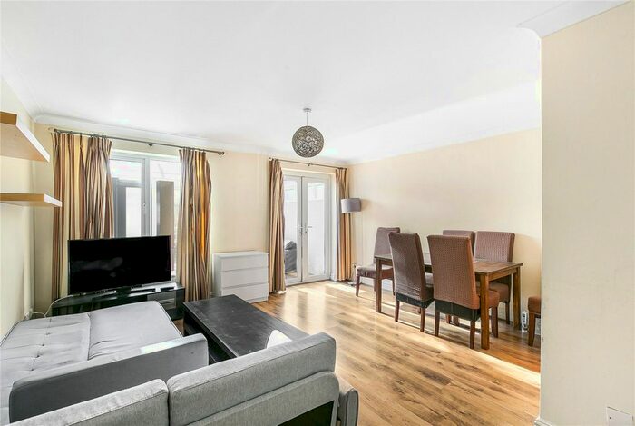 4 Bedroom Terraced House To Rent In Wynter Street, London, SW11