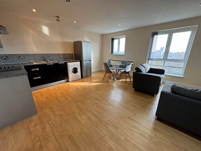 2 Bedroom Flat To Rent In Cranmer Street, Nottingham, Nottinghamshire, NG3