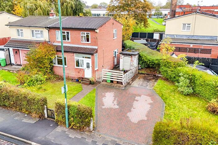 3 Bedroom Semi Detached House For Sale In Cockington Road, Nottingham, Nottinghamshire, NG8