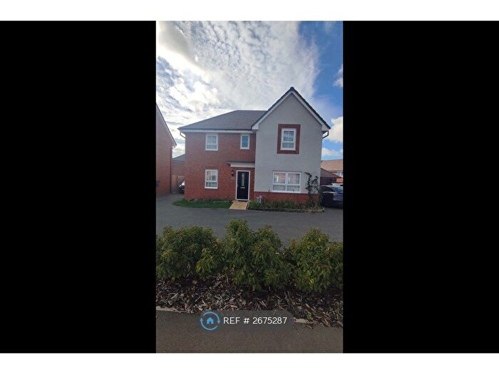 5 Bedroom Detached House To Rent In Spectrum Avenue, Rugby, CV22