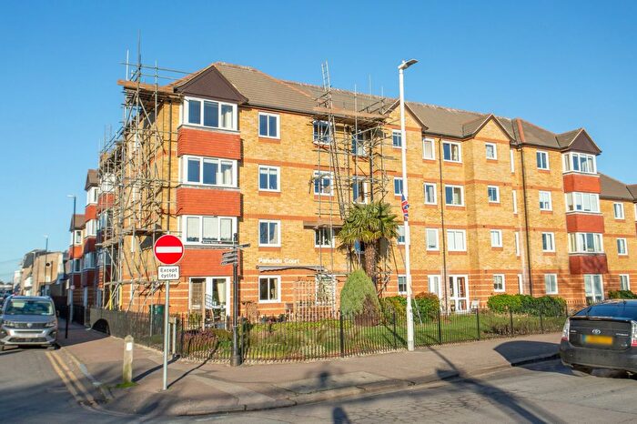 1 Bedroom Flat For Sale In Kings Road, Herne Bay, Kent, CT6