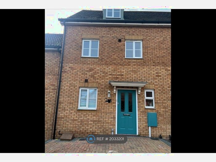 4 Bedroom Terraced House To Rent In Reams Way, Kemsley, Sittingbourne, ME10
