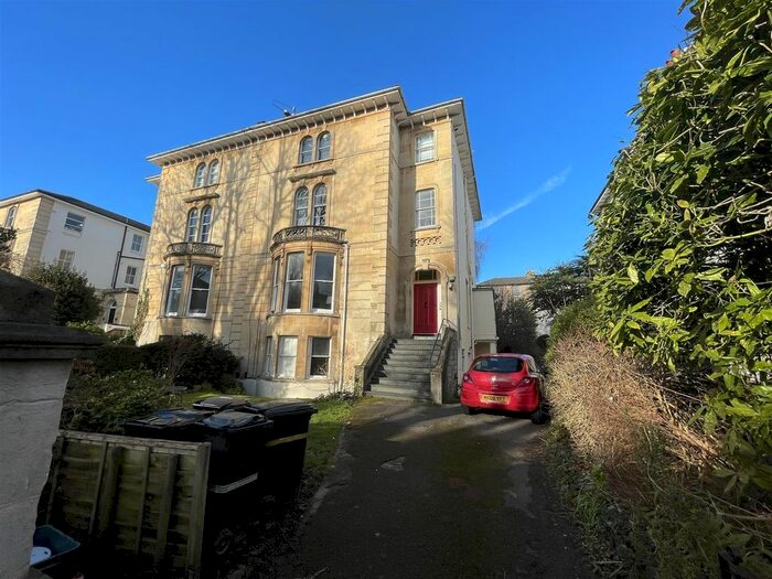 3 Bedroom Flat To Rent In Westfield Park, Redland, Bristol, BS6