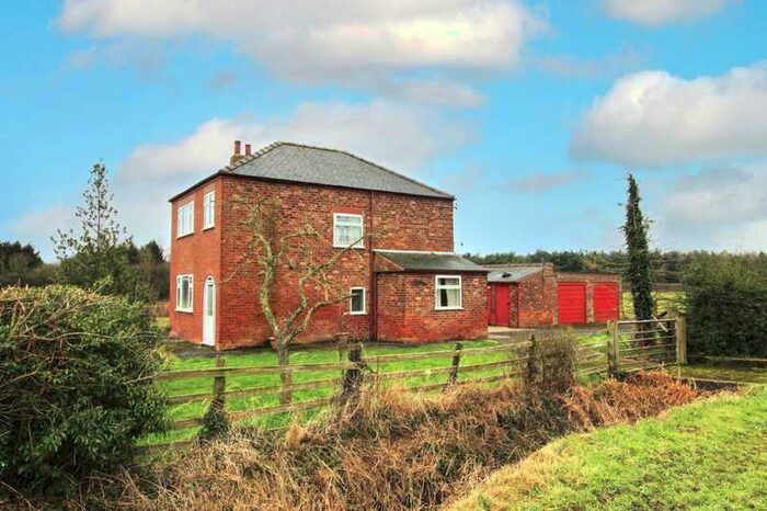 3 Bedroom Detached House For Sale In Arram, HU17