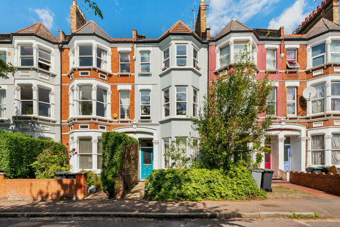 2 Bedroom Flat To Rent In Albert Road, N4