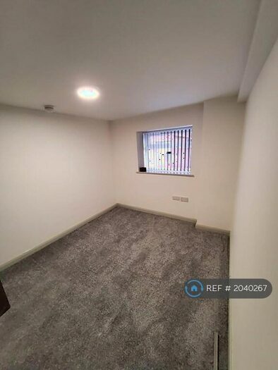 1 Bedroom Flat To Rent In Drake Street, Rochdale, OL16
