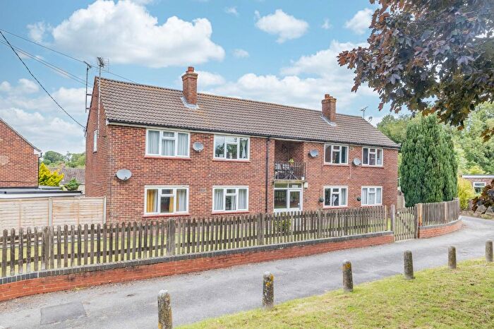 2 Bedroom Flat For Sale In Station Road, Adisham, Canterbury, Kent, CT3