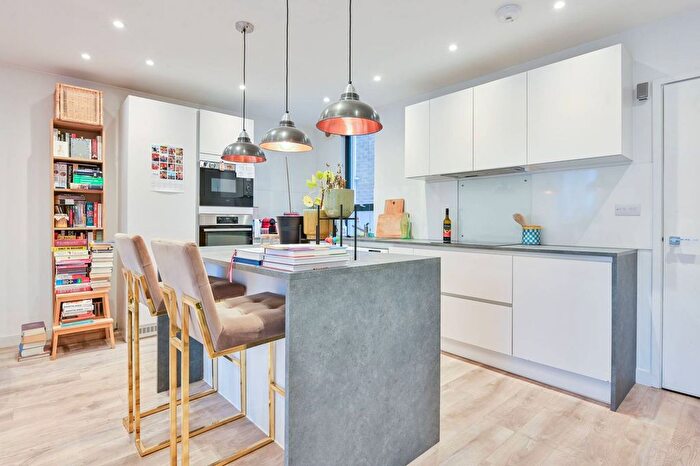 1 Bedroom Flat To Rent In Grange Road, Bermondsey, London, SE1