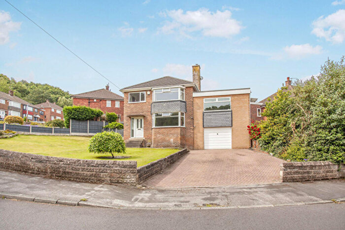3 Bedroom Detached House For Sale In Woodland Way, Rotherham, S65