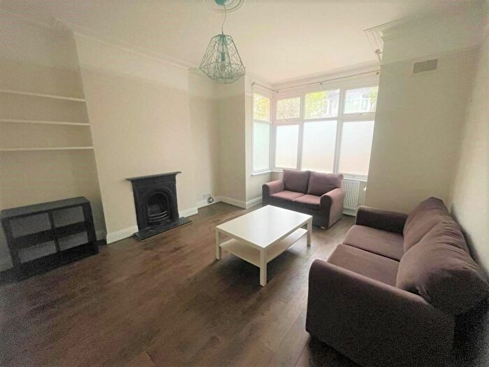 2 Bedroom Flat To Rent In Butler Road, Harrow, HA1
