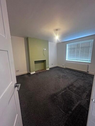 3 Bedroom Semi-Detached House To Rent In Hillock Lane, Woolston, Warrington, WA1