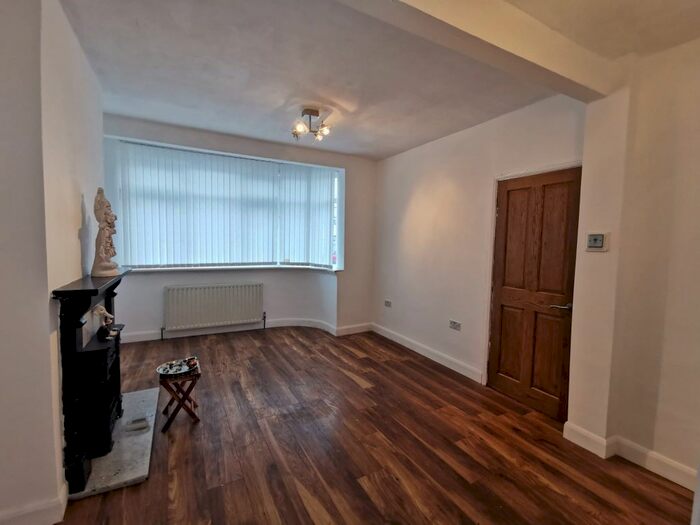 3 Bedroom Semi-Detached House To Rent In Turner Road, Edgware HA8