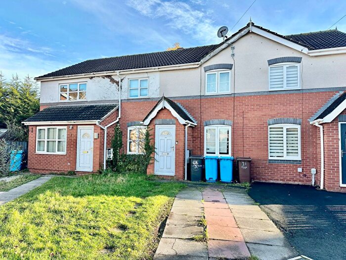 2 Bedroom Terraced House For Sale In Charlestown Way, Hull, HU9