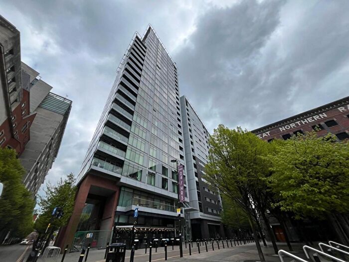 2 Bedroom Flat To Rent In Great Northern Tower, Watson Street, Manchester, M3