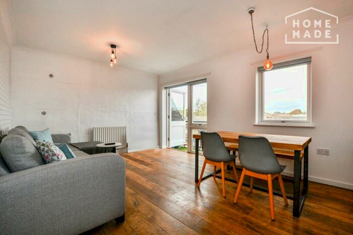 2 Bedroom Flat To Rent In Church Road, Islington, N1