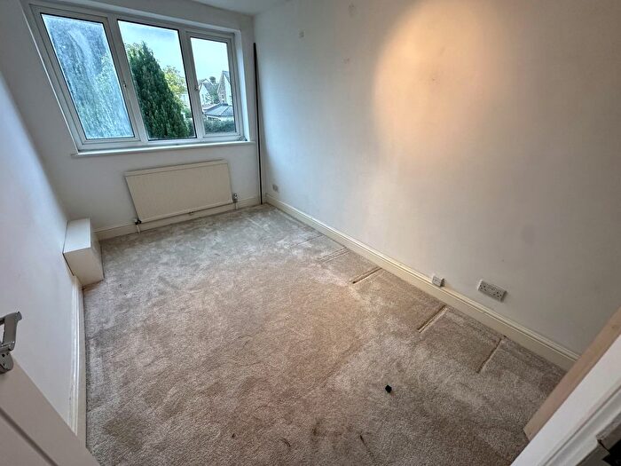 5 Bedroom Semi-Detached House To Rent In Fordbridge Road, Ashford, TW15