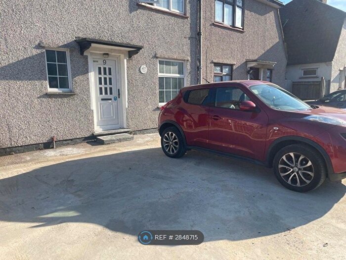 3 Bedroom Semi Detached House To Rent In Greatfields Road, Barking, IG11