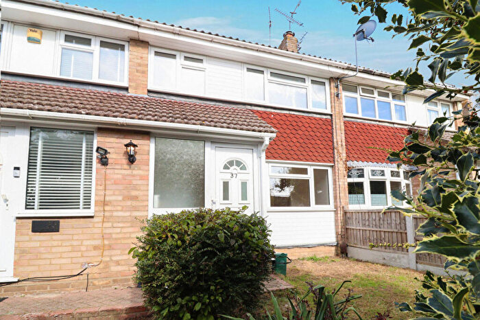 3 Bedroom Terraced House For Sale In Chilham Close, Eversley, Pitsea, Basildon, SS13