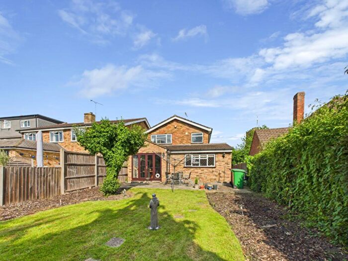 4 Bedroom Detached House For Sale In St. Marys Road, Langley, Berkshire, SL3