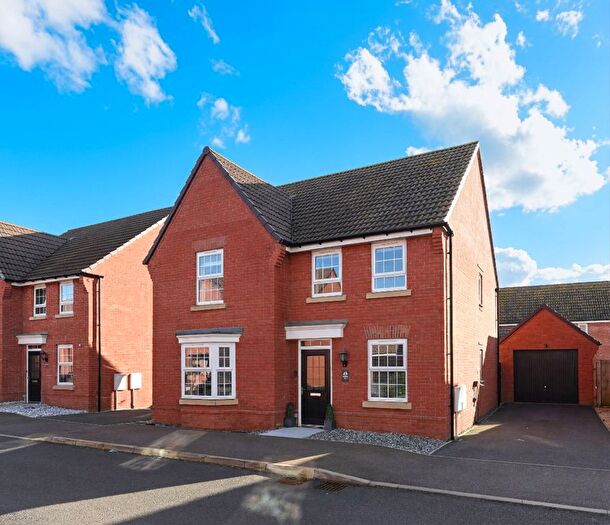 4 Bedroom Detached House For Sale In Mahaddie Way, Warboys, PE28