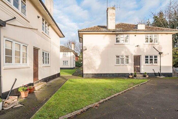 2 Bedroom Maisonette To Rent In Oldfield Road, Maidenhead, SL6