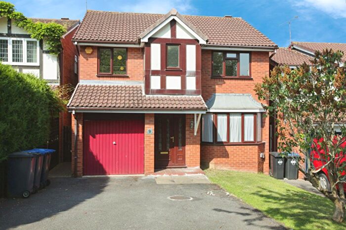 4 Bedroom Detached House For Sale In Helmdon Close, Rugby, CV21