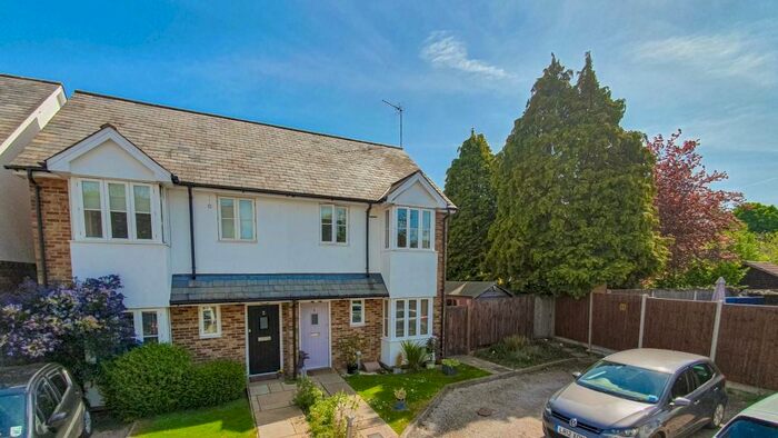 3 Bedroom End Of Terrace House To Rent In Station Yard, Buntingford, SG9