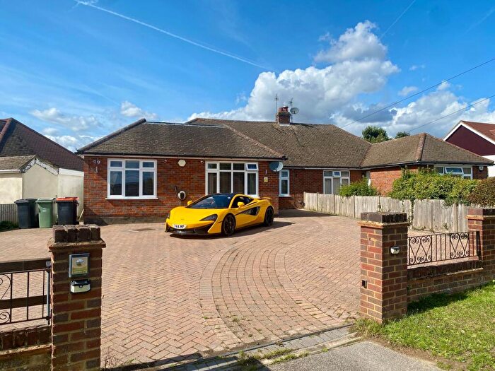 4 Bedroom Bungalow For Sale In Manor Road, Caddington, LU1