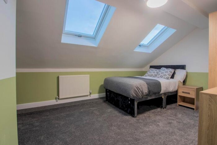 6 Bedroom House Of Multiple Occupation To Rent In Fletcher Road, Beeston, Nottingham, Nottinghamshire, NG9