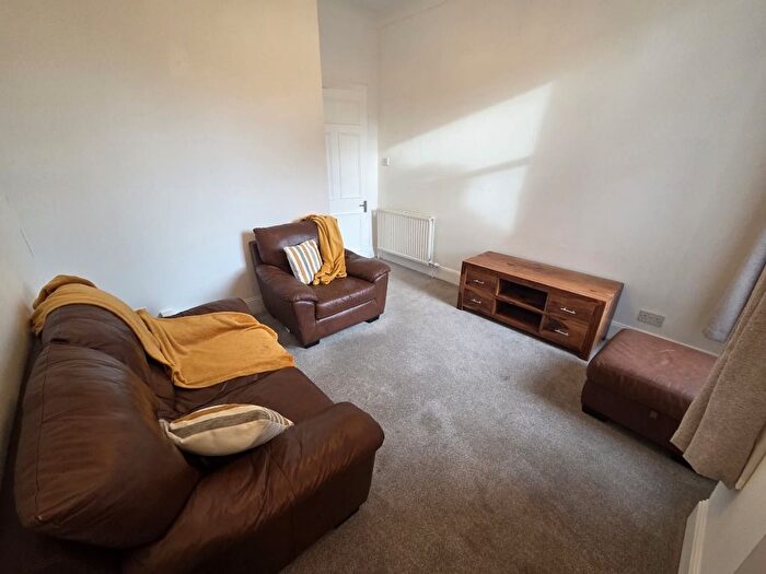 2 Bedroom Flat To Rent In Hollybank Place, City Centre, Aberdeen, AB11