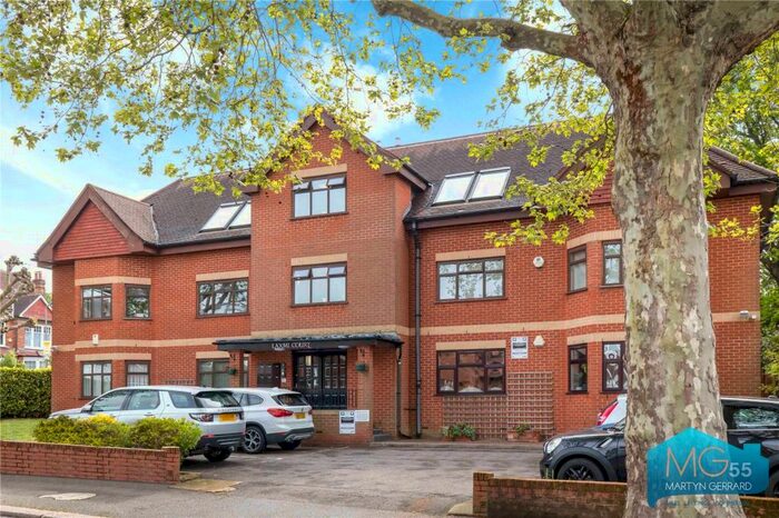 2 Bedroom Apartment To Rent In Laxmi Court, Dollis Avenue, Finchley, N3