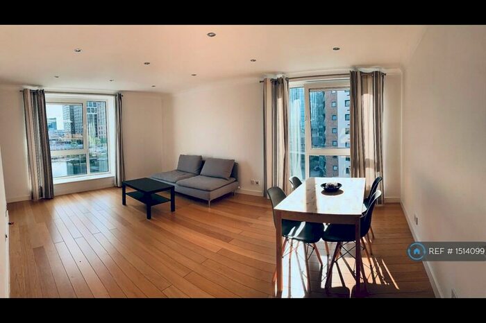 3 Bedroom Flat To Rent In Boardwalk Place, London, E14