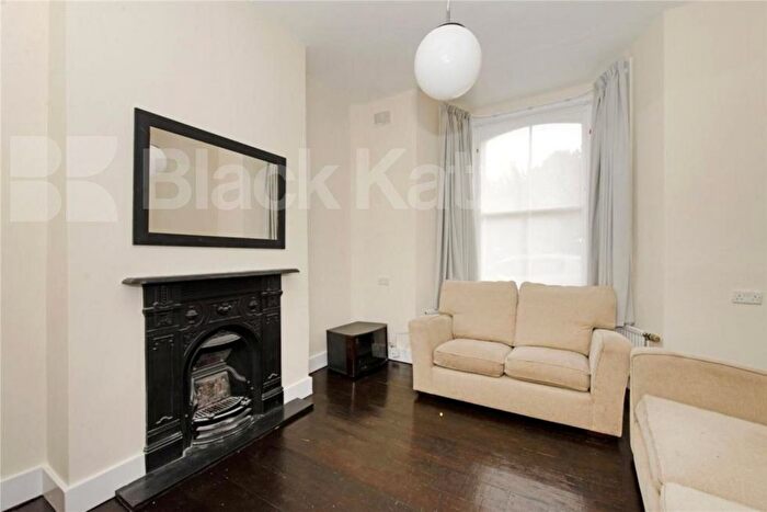 1 Bedroom Flat To Rent In Lowman Road, Holloway, N7