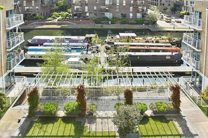 3 Bedroom Flat For Sale In Adams Quarter, The Island, TW8